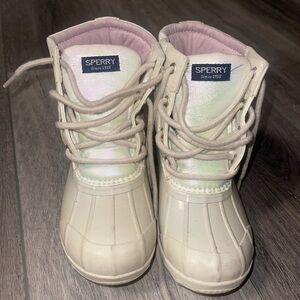 Girls iridescent sperrys